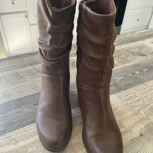 Chocolate Brown Heeled Boots with Ruched Design
